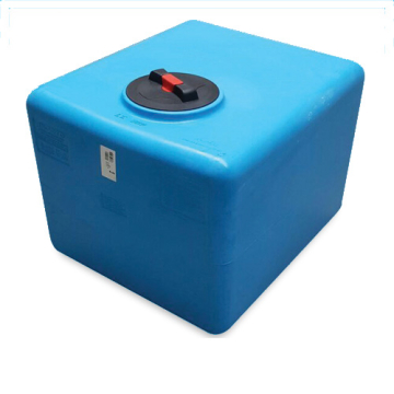 300 Litre Rectangular Upright storage Tank made from blue Polyethylen with screw lid